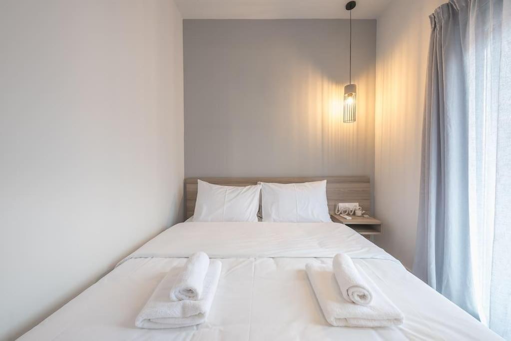 Superior & Spacious Athen